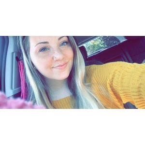 Meet your Posher, Rebecca